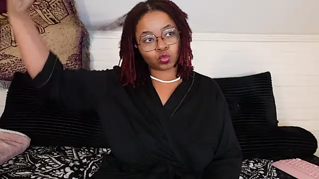 -khayaparker online show from April 27, 2026, 2:59 pm