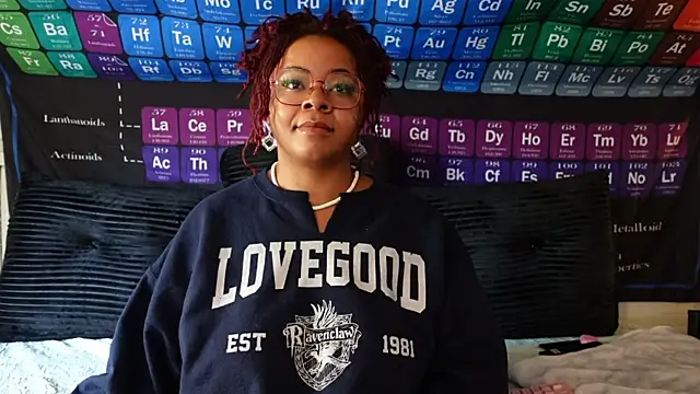 -khayaparker online show from April 24, 2026, 7:27 pm