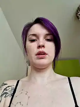 LazyTanukii online show from February 5, 2025, 8:54 am