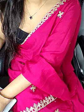 Snapshot of aliyaah_singh chatting on May 4, 2026, 6:00 pm aliyaah singh online show from May 4, 2026, 6:00 pm