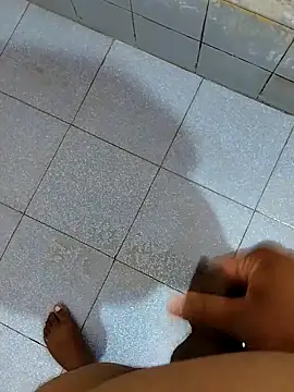 Snapshot of dinesh682 chatting on October 22, 2025, 11:03 pm dinesh682 online show from October 22, 2025, 11:03 pm