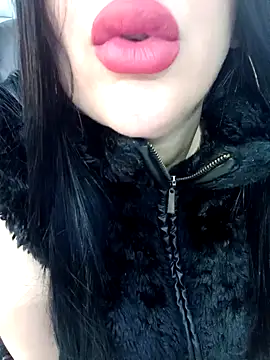 Snapshot of Queen_sousou chatting on January 18, 2025, 11:22 pm Queen sousou online show from January 18, 2025, 11:22 pm