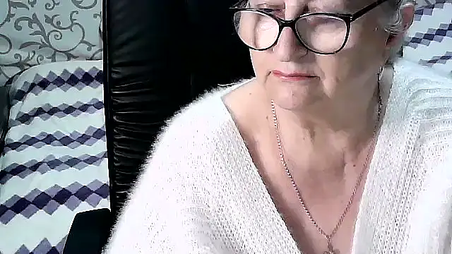 Snapshot of LolkaAlyss chatting on March 15, 2025, 1:08 am LolkaAlyss online show from March 15, 2025, 1:08 am