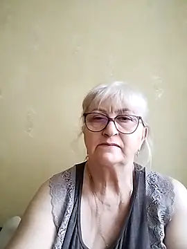 Snapshot of LolkaAlyss chatting on September 27, 2025, 3:40 pm LolkaAlyss online show from September 27, 2025, 3:40 pm