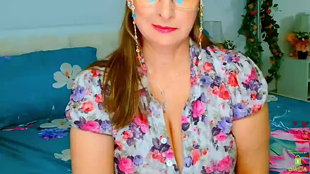 Tyana40 online show from March 20, 2025, 8:53 am