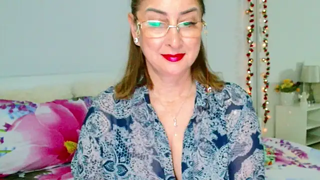 Tyana40 online show from May 16, 2026, 1:04 am