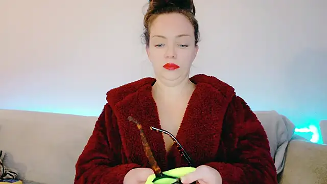 FemDom RubyKnightXXO online show from March 19, 2025, 12:04 am