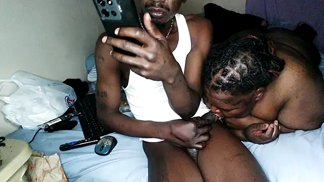 RinsingWood84 online show from February 15, 2026, 7:09 am