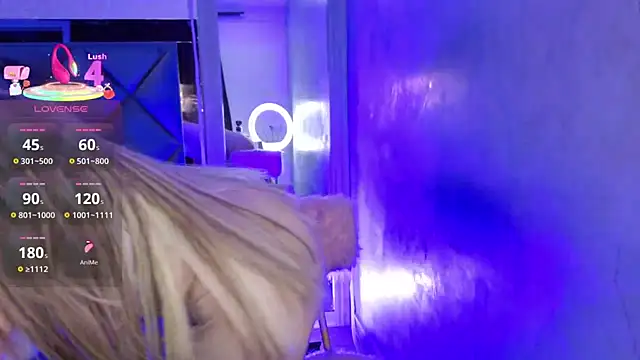 Snapshot of Angel_Monrroe chatting on November 12, 2025, 5:00 am Angel Monrroe online show from November 12, 2025, 5:00 am