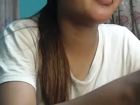 NancyRuvi online show from October 20, 2025, 4:18 pm