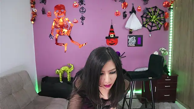 Steph F online show from November 1, 2025, 5:03 am