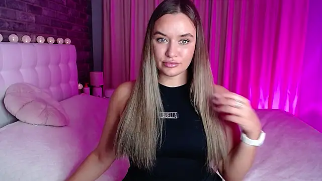 starrydoll online show from November 2, 2025, 4:56 pm