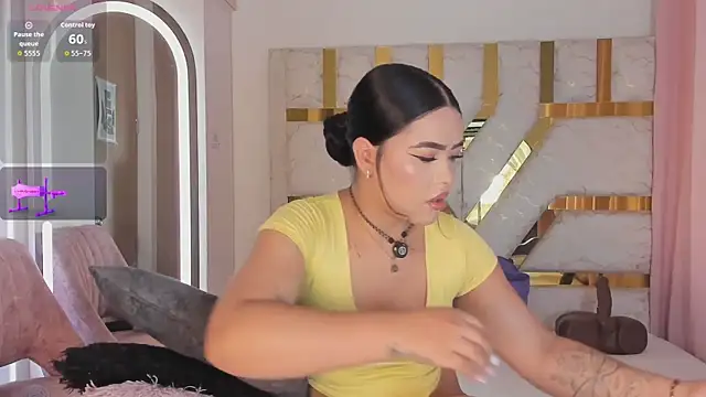 sophy champagne online show from July 15, 2026, 1:01 am