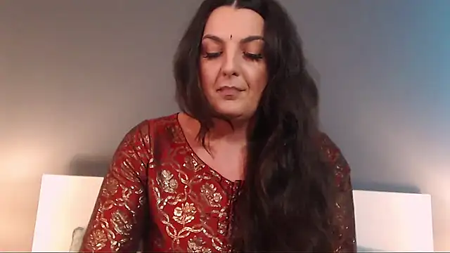 itsyourlady online show from June 10, 2026, 9:43 am