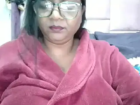 IndianDelia online show from November 17, 2025, 3:10 am