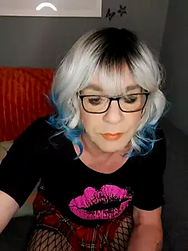 Snapshot of juniperberi29 chatting on November 9, 2025, 12:25 am juniperberi29 online show from November 9, 2025, 12:25 am