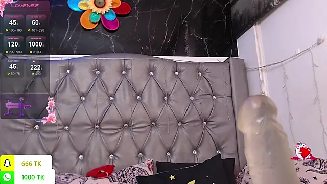 LAILAGUMMY online show from April 1, 2026, 12:50 pm