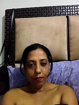 Snapshot of Mahi4luv chatting on October 15, 2025, 10:51 pm Mahi4luv online show from October 15, 2025, 10:51 pm