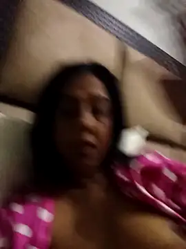 Snapshot of Mahi4luv chatting on October 5, 2025, 11:28 pm Mahi4luv online show from October 5, 2025, 11:28 pm