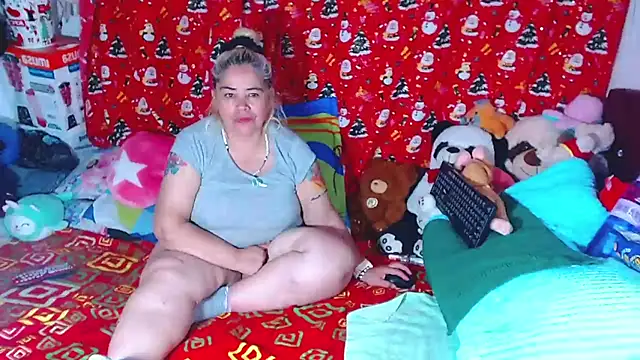estrellita fugaz16x online show from May 13, 2026, 4:30 am