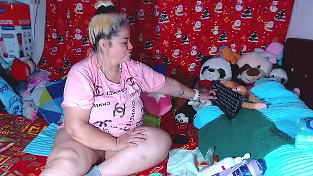 estrellita fugaz16x online show from May 17, 2026, 12:05 pm
