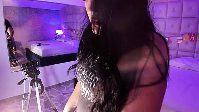 Snapshot of Maddysex_ chatting on April 2, 2026, 11:50 am Maddysex online show from April 2, 2026, 11:50 am