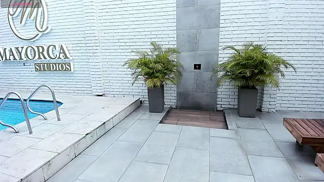 Snapshot of Maddysex_ chatting on April 11, 2026, 11:36 am Maddysex online show from April 11, 2026, 11:36 am