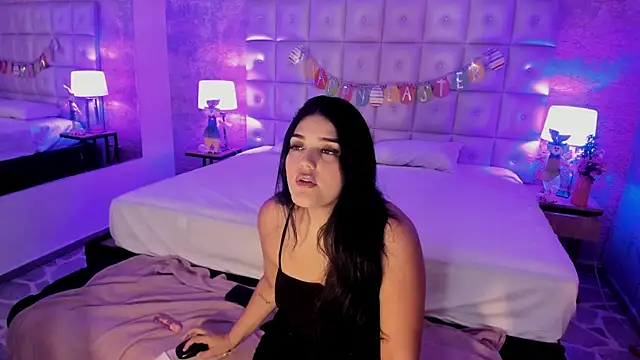 Snapshot of Maddysex_ chatting on March 31, 2026, 11:34 am Maddysex online show from March 31, 2026, 11:34 am