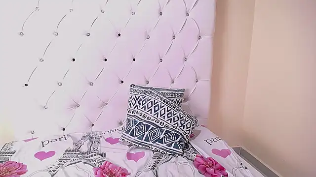 Snapshot of Ana_Girl_Nasty chatting on February 25, 2025, 9:37 pm Ana Girl Nasty online show from February 25, 2025, 9:37 pm