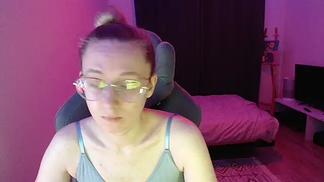 AnabelFrel online show from October 26, 2025, 12:33 am