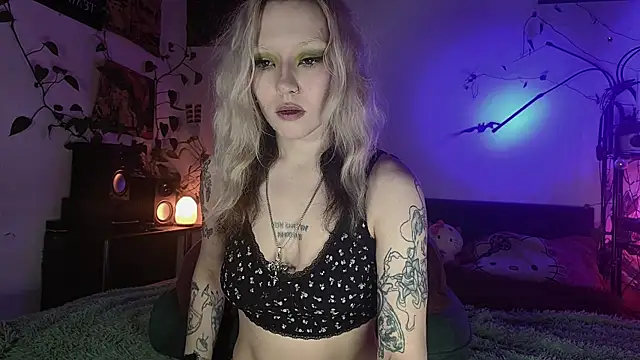 olivecum online show from November 12, 2025, 1:15 pm