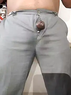 Snapshot of captain_juicyprecum chatting on December 11, 2024, 7:46 pm captain juicyprecum online show from December 11, 2024, 7:46 pm