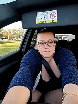 Snapshot of winniess40 chatting on March 31, 2026, 6:59 am winniess40 online show from March 31, 2026, 6:59 am