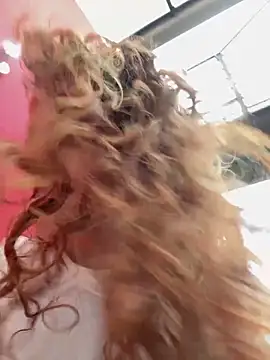 Snapshot of alana15 chatting on March 18, 2026, 8:43 pm alana15 online show from March 18, 2026, 8:43 pm