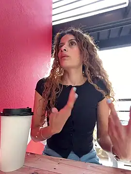 Snapshot of alana15 chatting on April 9, 2026, 9:10 pm alana15 online show from April 9, 2026, 9:10 pm