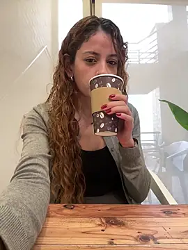 Snapshot of alana15 chatting on March 9, 2026, 9:29 pm alana15 online show from March 9, 2026, 9:29 pm