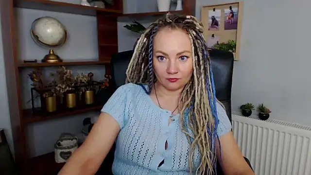 Snapshot of KayaMagic chatting on February 6, 2025, 4:25 pm KayaMagic online show from February 6, 2025, 4:25 pm