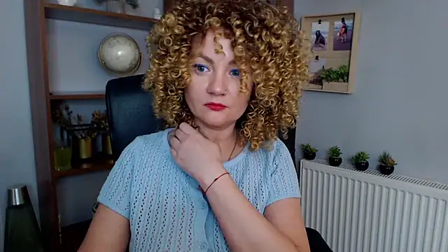 Snapshot of KayaMagic chatting on March 14, 2025, 5:35 pm KayaMagic online show from March 14, 2025, 5:35 pm