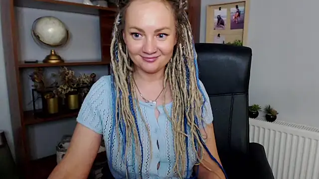 Snapshot of KayaMagic chatting on February 6, 2025, 7:29 pm KayaMagic online show from February 6, 2025, 7:29 pm