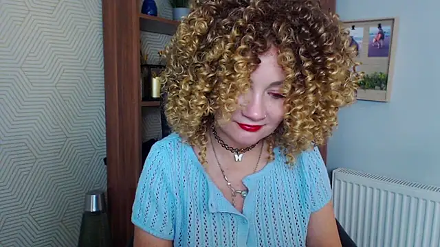 Snapshot of KayaMagic chatting on October 20, 2025, 4:51 pm KayaMagic online show from October 20, 2025, 4:51 pm