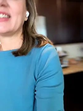 Snapshot of MaiseKnox chatting on March 29, 2026, 5:36 pm MaiseKnox online show from March 29, 2026, 5:36 pm