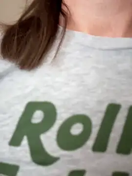 Snapshot of MaiseKnox chatting on April 3, 2026, 8:48 pm MaiseKnox online show from April 3, 2026, 8:48 pm