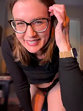 MaiseKnox online show from July 2, 2026, 11:11 pm