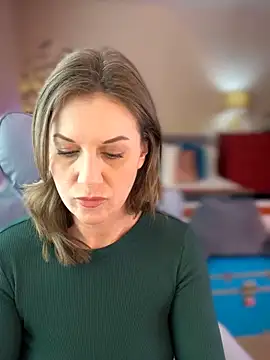 Snapshot of MaiseKnox chatting on April 9, 2026, 6:25 pm MaiseKnox online show from April 9, 2026, 6:25 pm