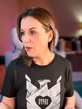 Snapshot of MaiseKnox chatting on March 4, 2026, 11:01 pm MaiseKnox online show from March 4, 2026, 11:01 pm