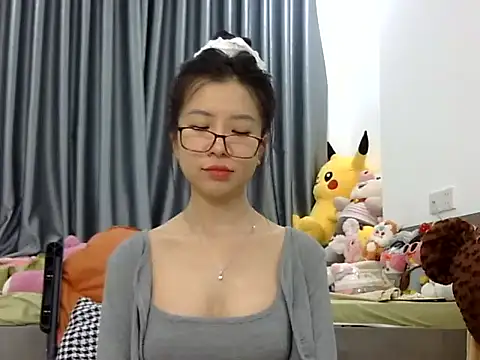 Snapshot of Cute_Ruby01 chatting on December 6, 2024, 12:11 pm Cute Ruby01 online show from December 6, 2024, 12:11 pm