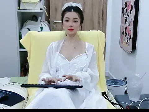 Snapshot of Cute_Ruby01 chatting on May 22, 2026, 11:30 am Cute Ruby01 online show from May 22, 2026, 11:30 am