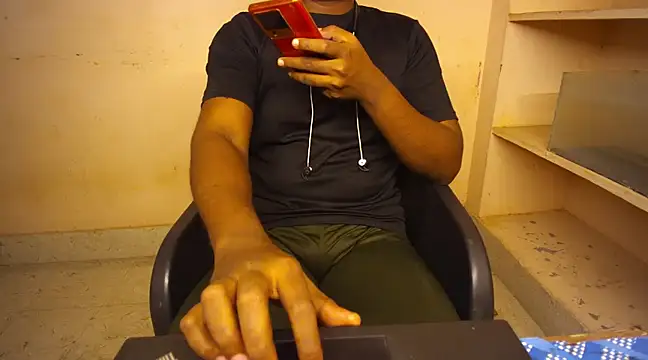 Snapshot of Tamil_KD chatting on February 18, 2025, 1:00 pm Tamil KD online show from February 18, 2025, 1:00 pm