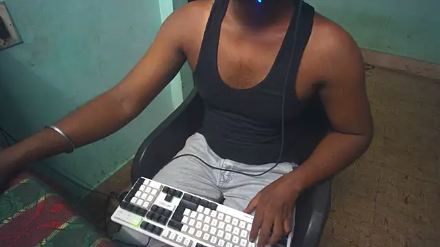 Snapshot of Tamil_KD chatting on May 15, 2026, 10:35 am Tamil KD online show from May 15, 2026, 10:35 am