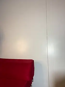 angelGgold online show from February 18, 2026, 12:01 pm